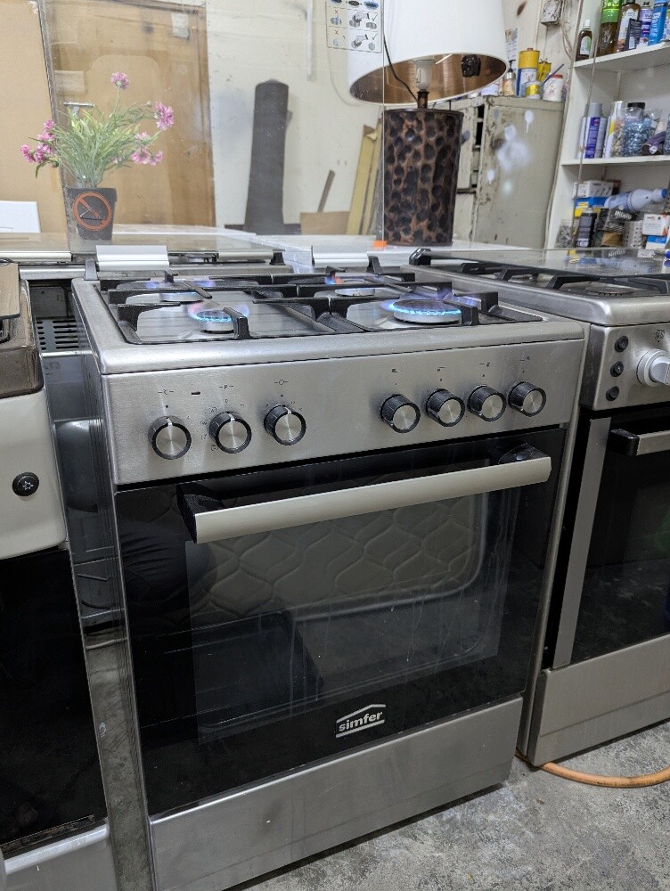 Used Gas Cooking Range - 4 & 5 Burn - 30