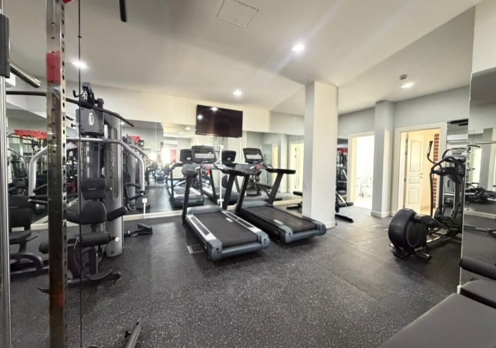 1&2BHK Fully Furnished Old Airport - 14