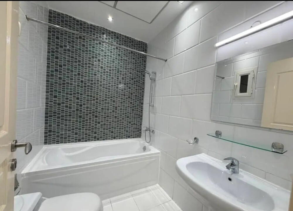 1&2BHK Fully Furnished Old Airport - 12