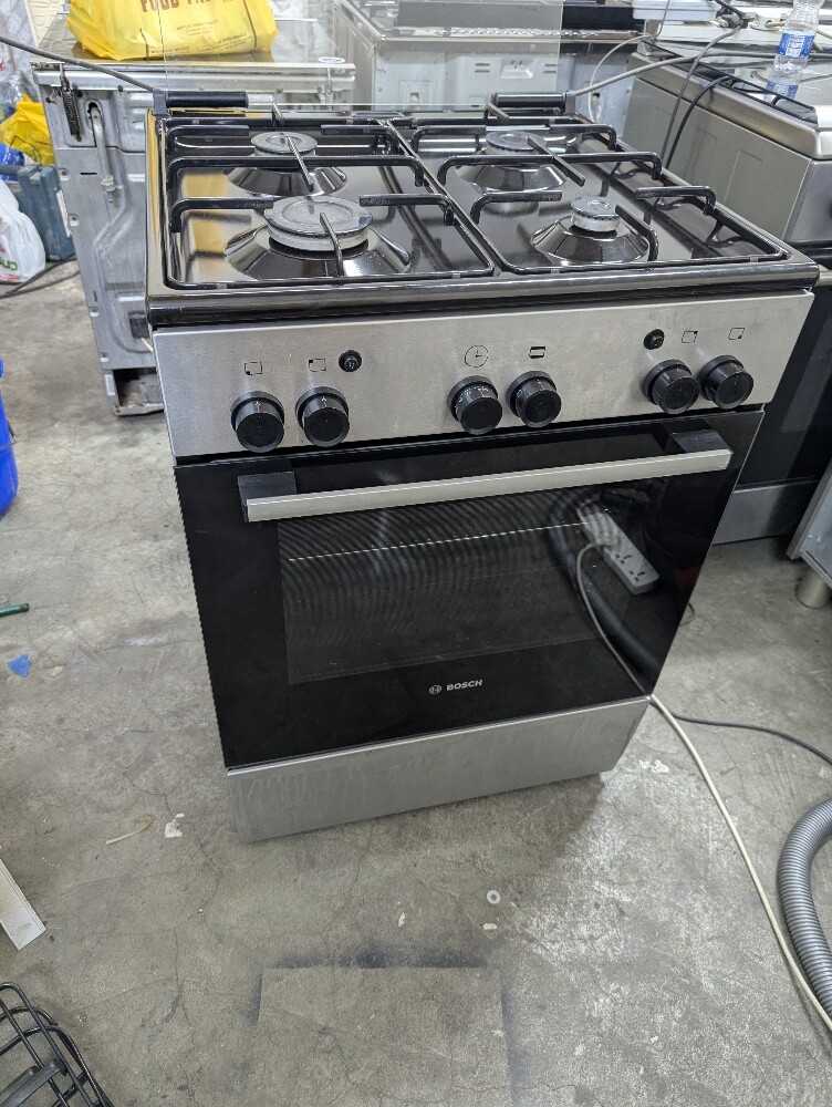 Used Gas Cooking Range 4 & 5 Burner - 6