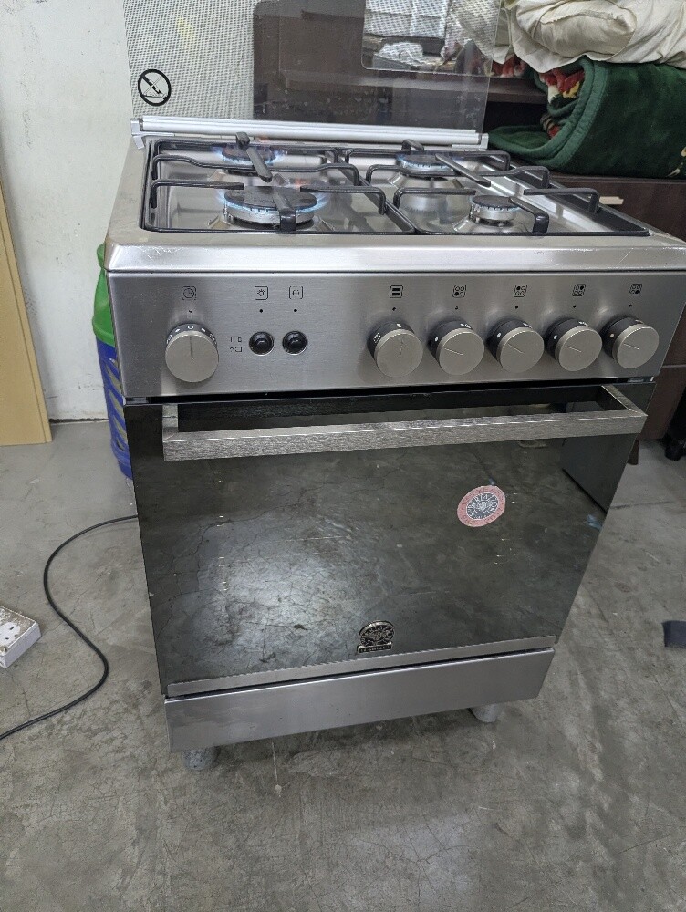 Used Gas Cooking Range 4 & 5 Burner - 29