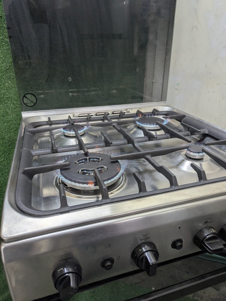 Used Gas Cooking Range 4 & 5 Burner - 18
