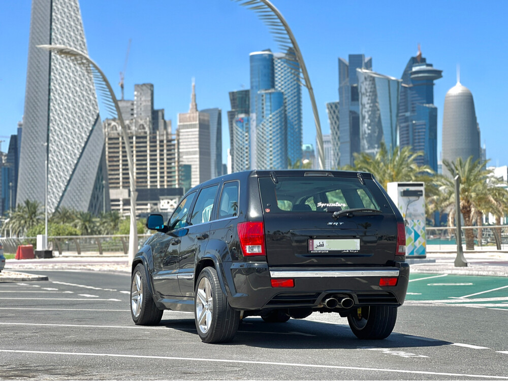 2009 SRT8 Grand Cherokee - 4