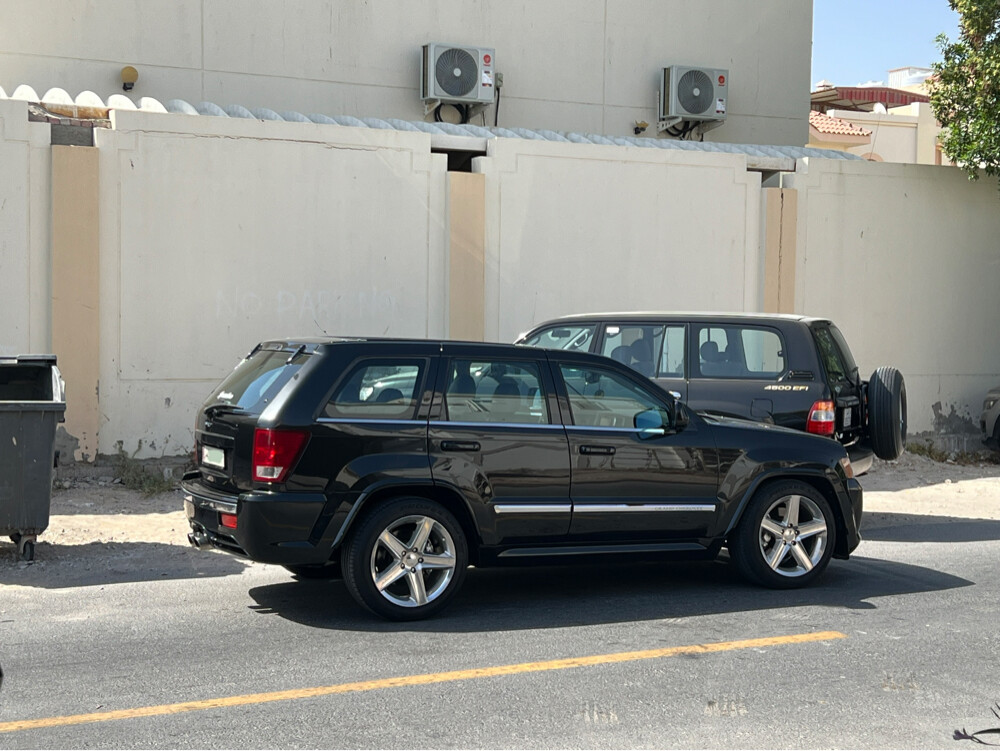 2009 SRT8 Grand Cherokee - 5
