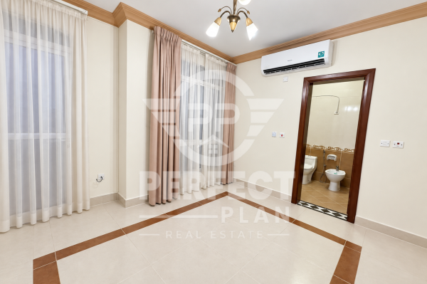 فيلا  داخل مجمع سكني في الخور - 7