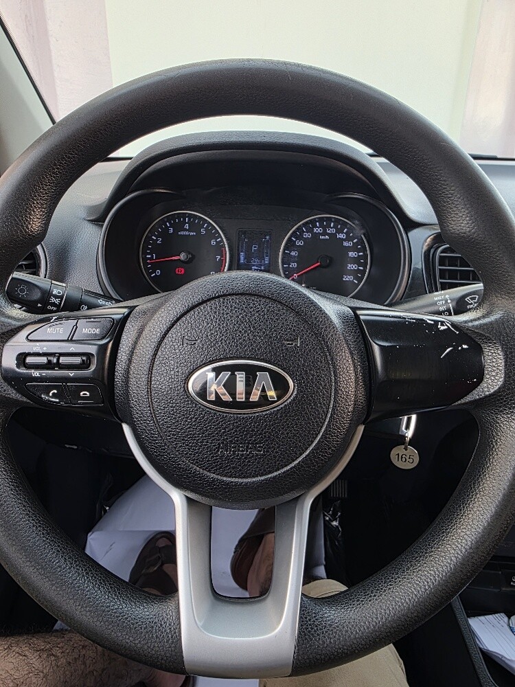 kia pegas 2021 Automatic - 2