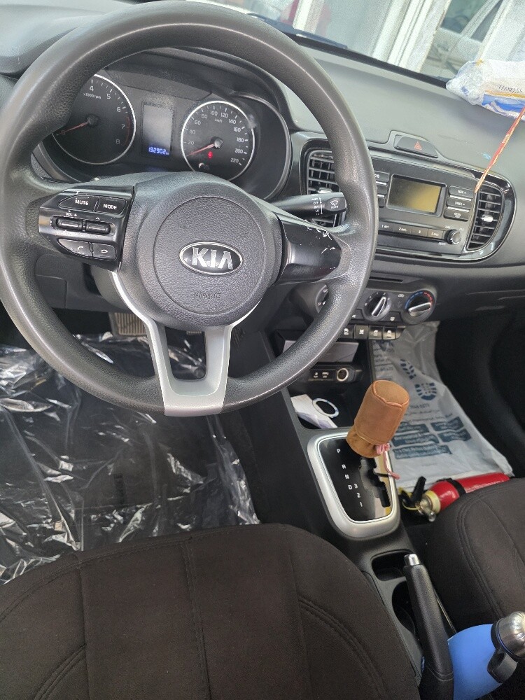 kia pegas 2021 Automatic - 3