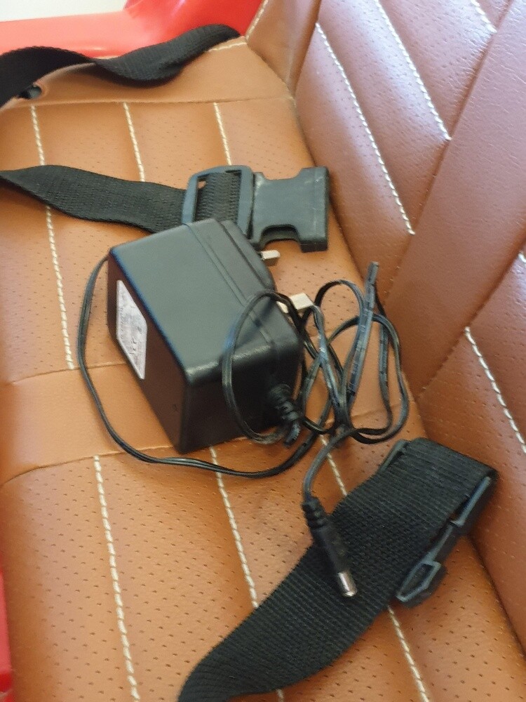 Kids Ride on Car rechargeable - 7