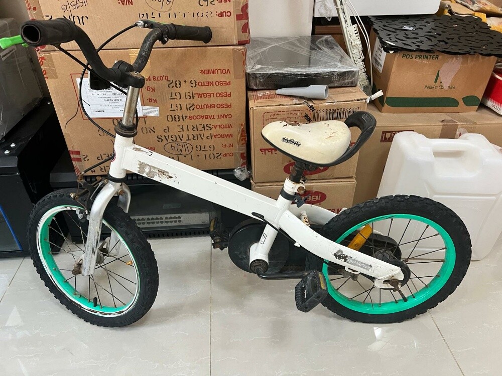 Kids bicycle. - 3
