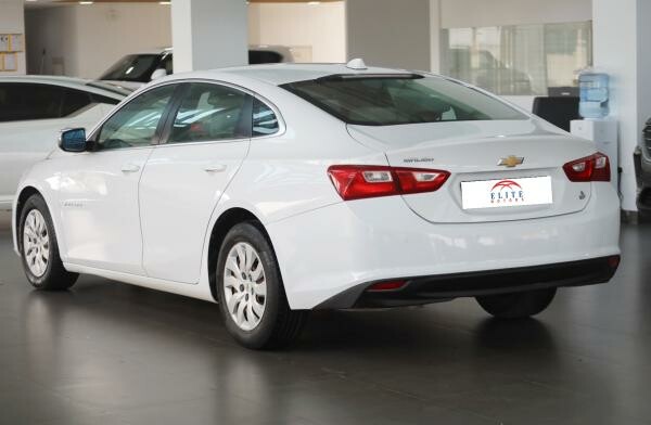 Chevrolet Malibu - LS   2018 - 7