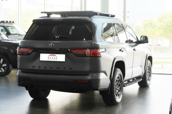TOYOTA SEQUIOA - TRD PRO 2023 - 4