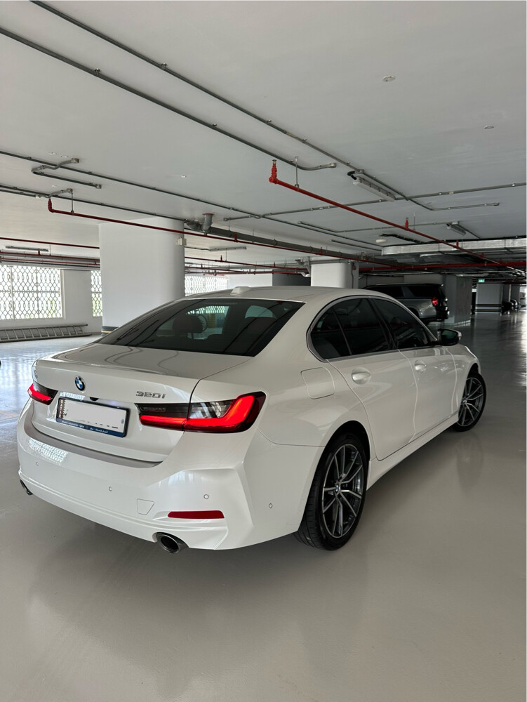 BMW 3 Series 2023 - 4