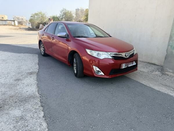 Toyota Camery 2014 - 1