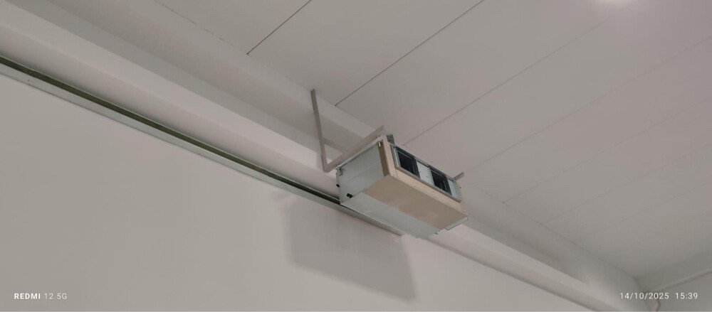 Ducted Ac good condition - 4