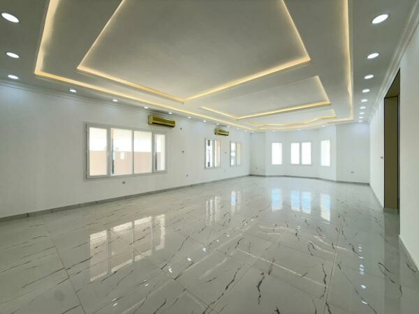 NEW 6BR VILLA | POOL & LIFT| LUSAIL - 2