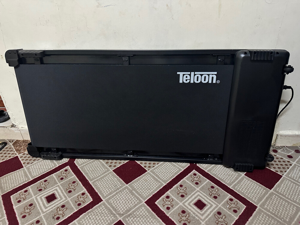 treadmill new with 1 year wa - 3