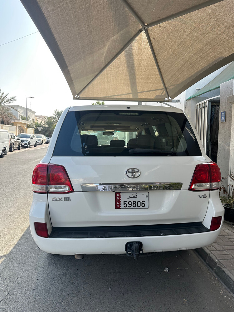 Toyota Land Cruiser - 2