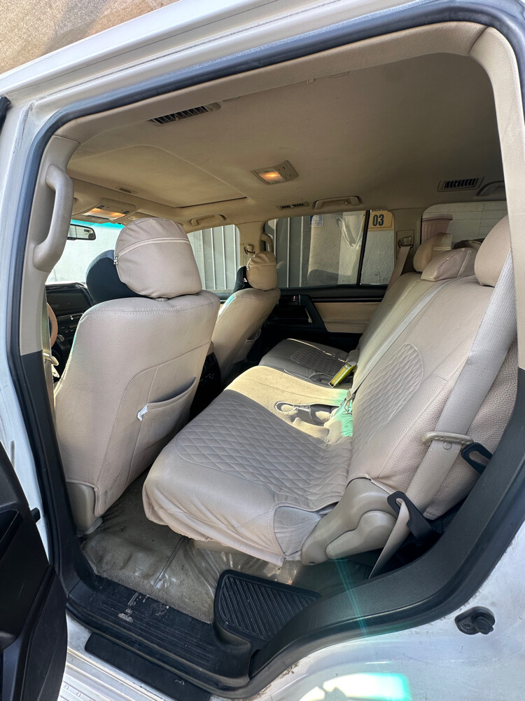 Toyota Land Cruiser - 9