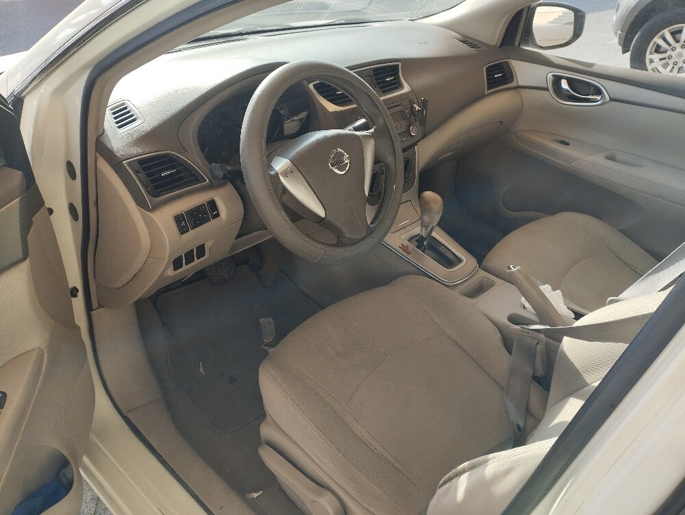 Nissan Sentra - 3
