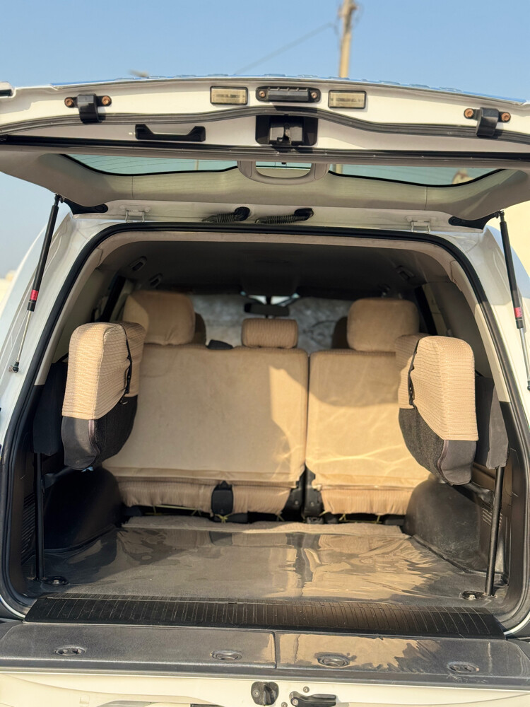 Toyota Land Cruiser  - 12