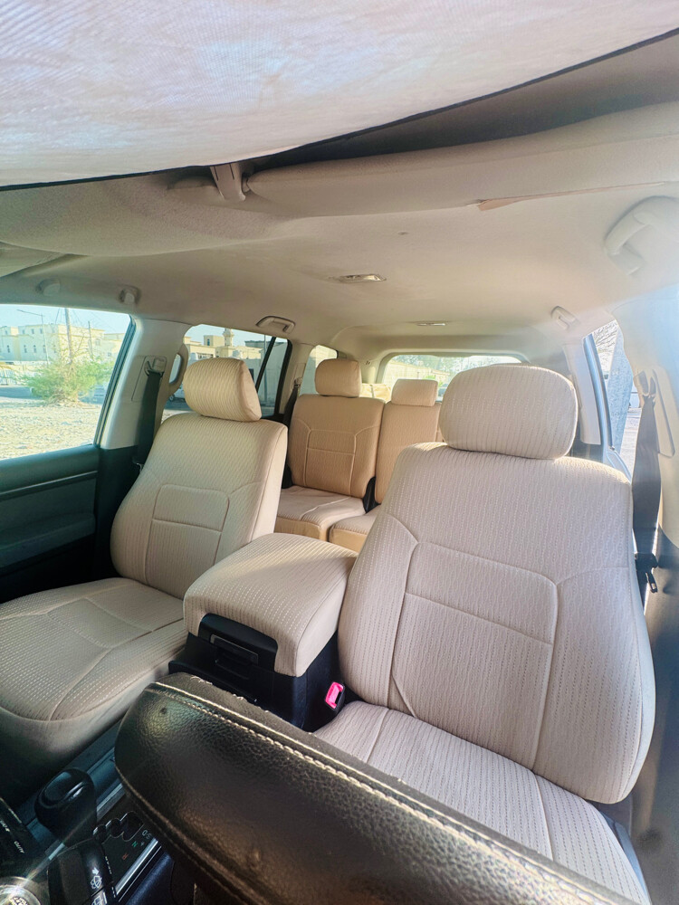 Toyota Land Cruiser  - 8