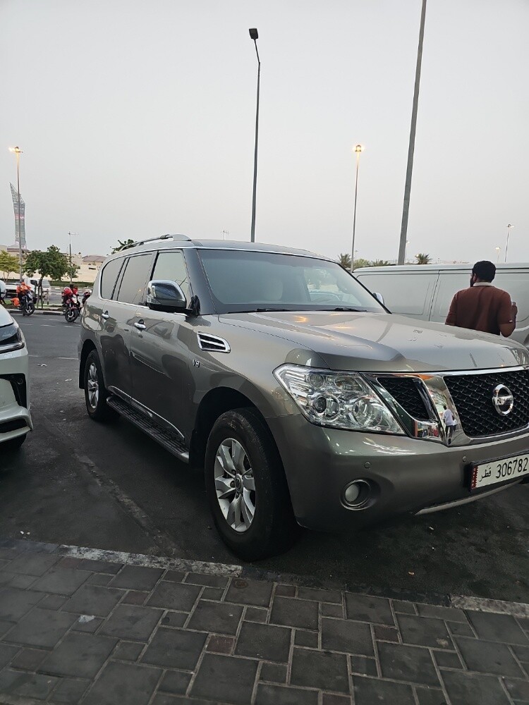 Nissan patrol SE 2012 - 1