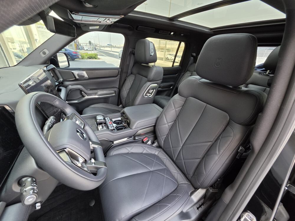 BYD Denza B8 Flagship: 2026 - 9