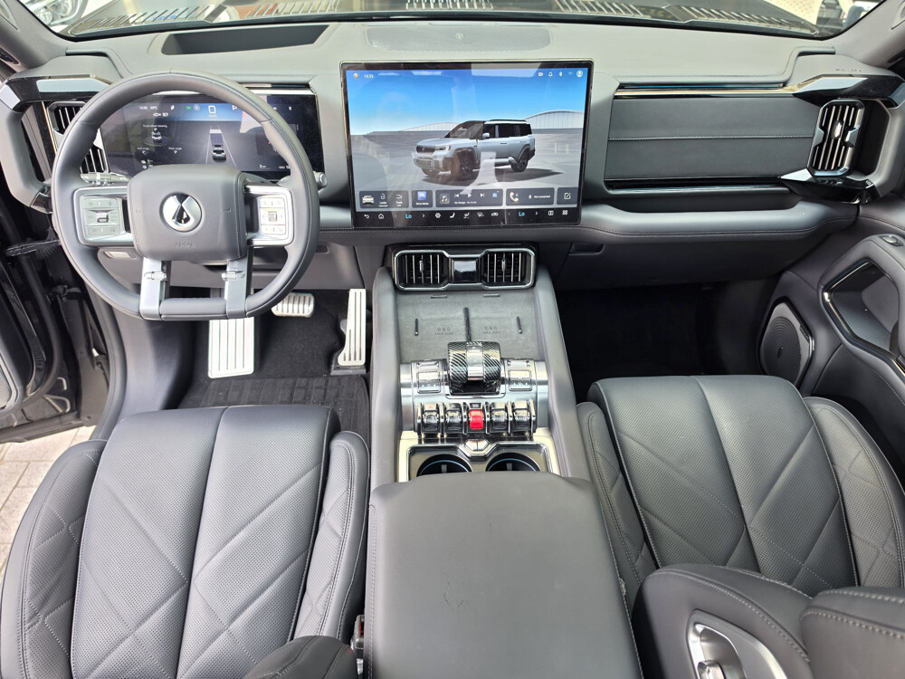 BYD Denza B8 Flagship: 2026 - 8