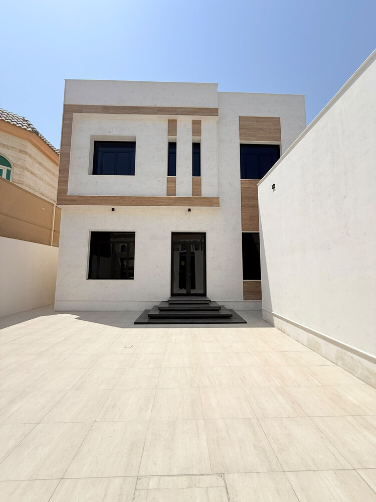 فيلا للبيع المطار - 4