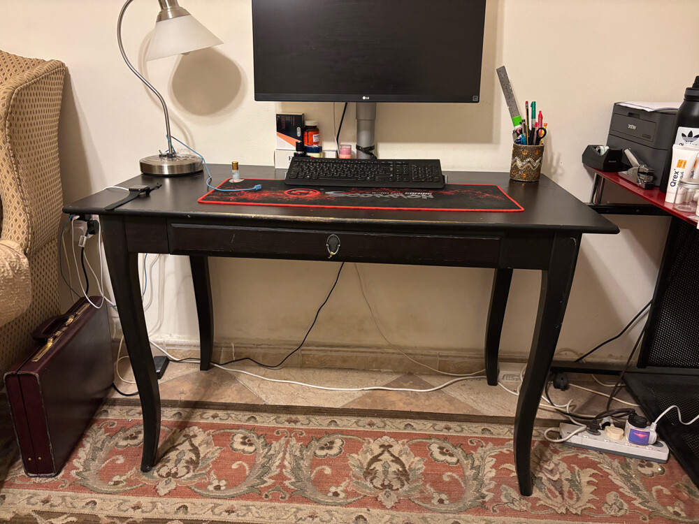 Reduced black desk / black chair /  - 5