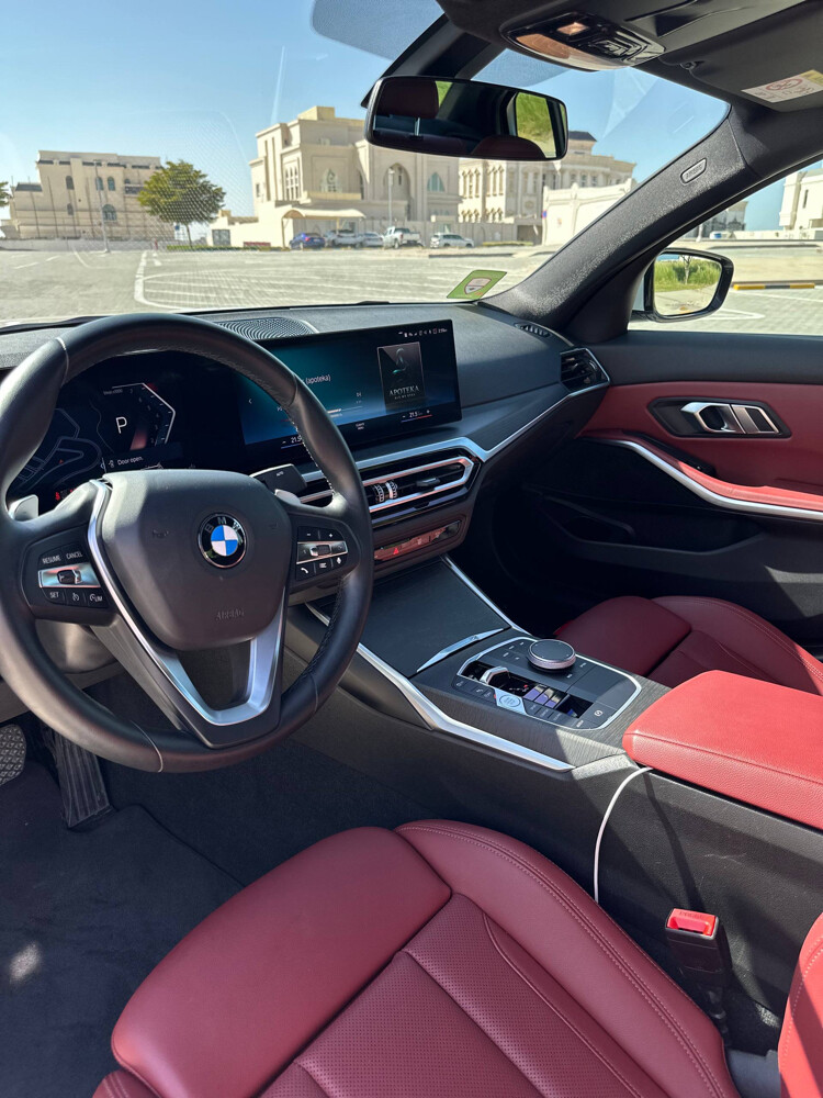 BMW 320i 2023 | 44,000 KM - 3