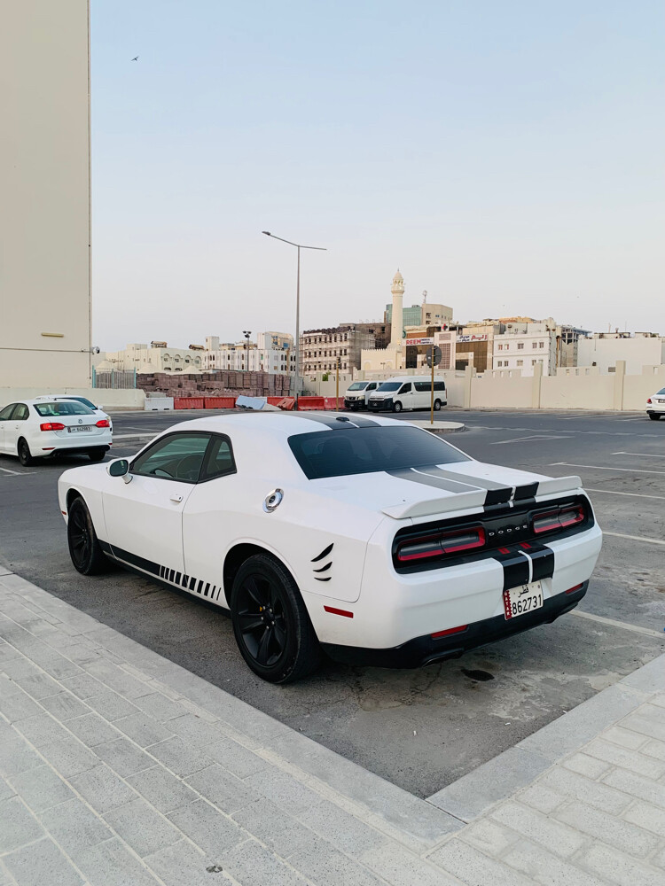 Dodge Challenger V6 2021 SXT Urgent - 3