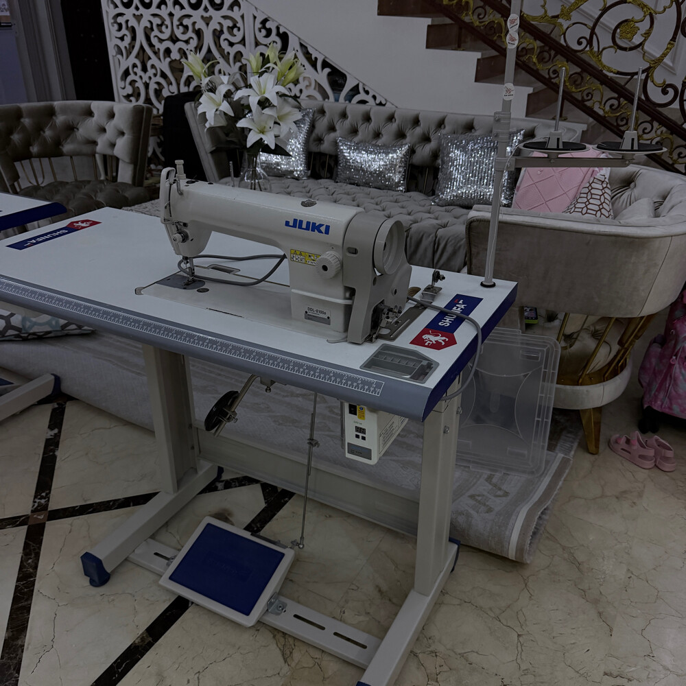 للبيع مكينه خياطه  - 2