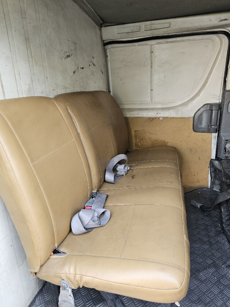 Toyota hiace chiller - 7