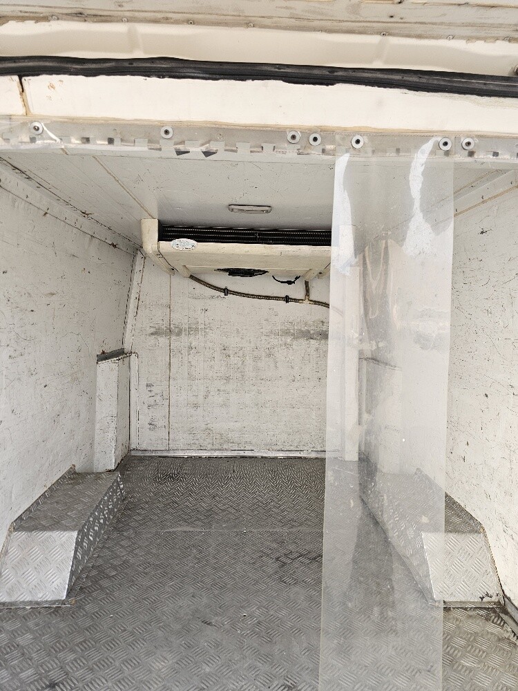 Toyota hiace chiller - 8