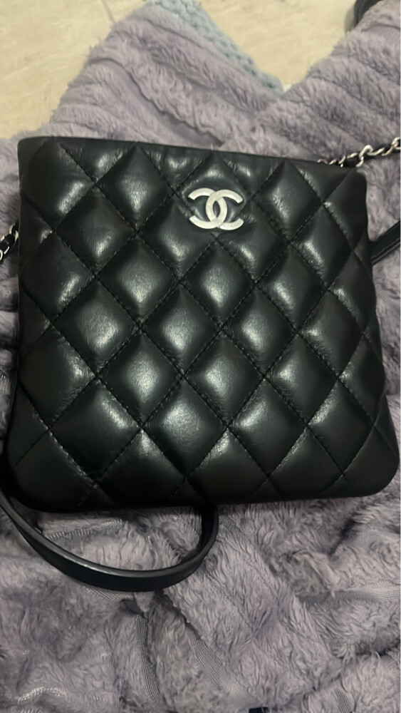 CHANEL quilted crossbody Bag - 2