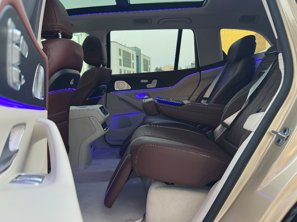 Mercedes GLS 600 Maybach 2024 - 12
