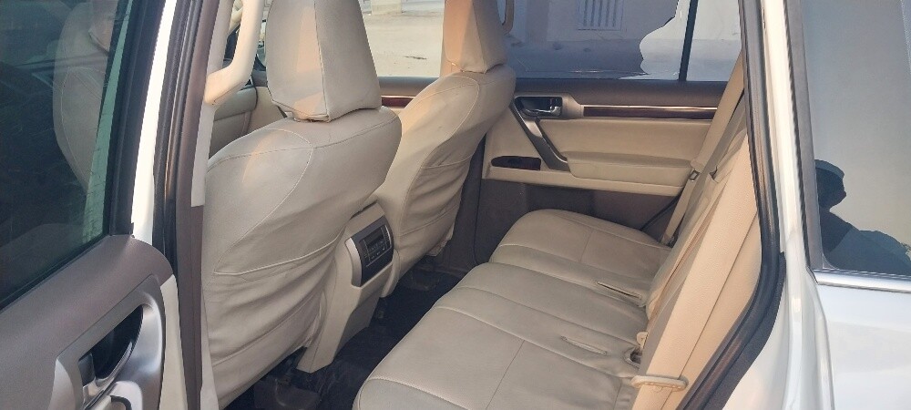 LEXUS GX460 2012 PERFECT CONDITION - 6