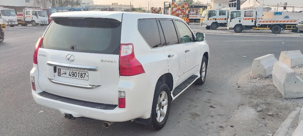 LEXUS GX460 2012 PERFECT CONDITION - 2
