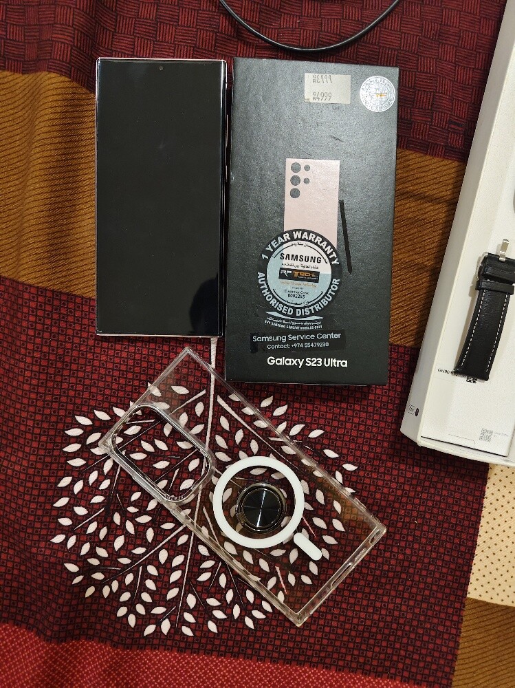 Samsung S23 Ultra Just Like New - 2