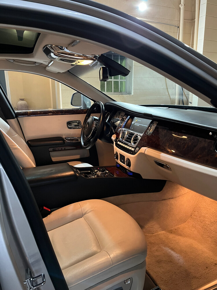 Rolls Royce Ghost  - 11