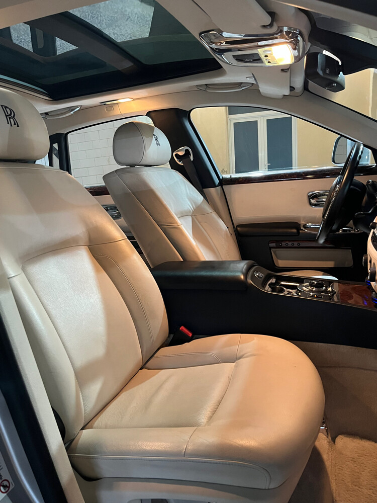 Rolls Royce Ghost  - 13