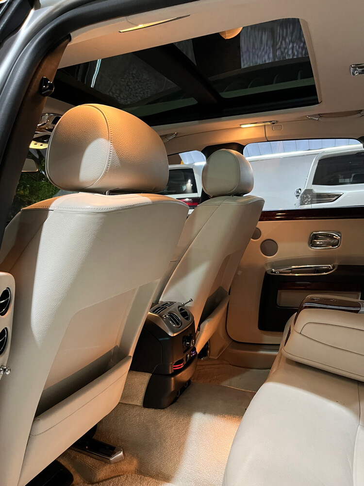 Rolls Royce Ghost  - 9