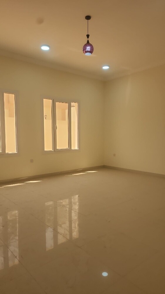 For rent new villa in Al Hilal - 7