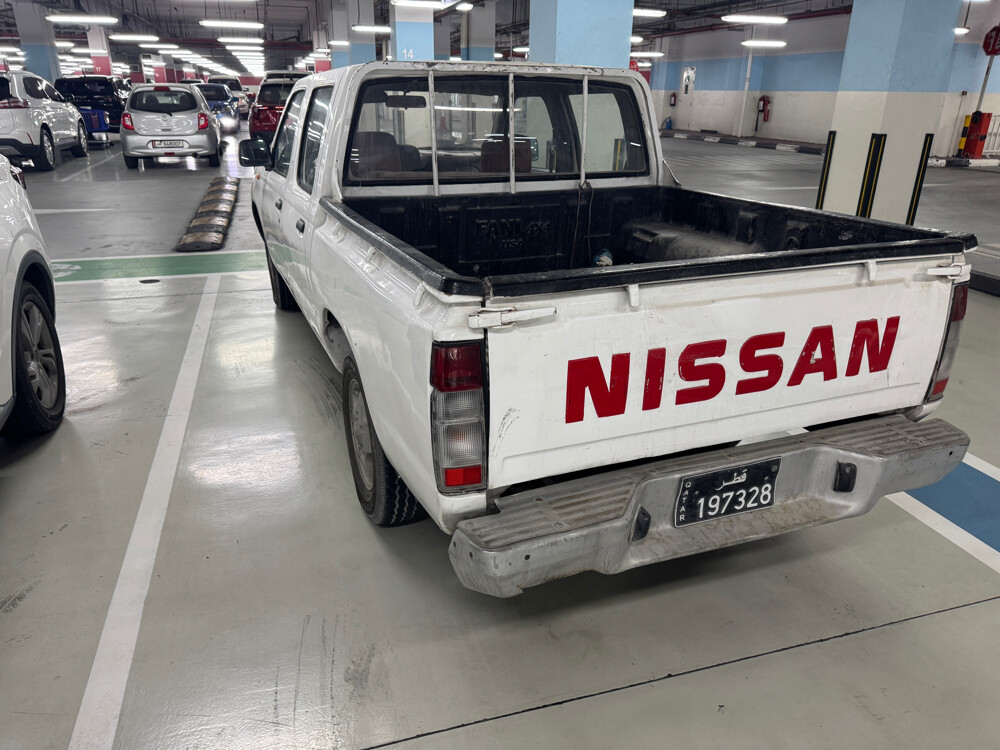 Nissan Pick Up - 3