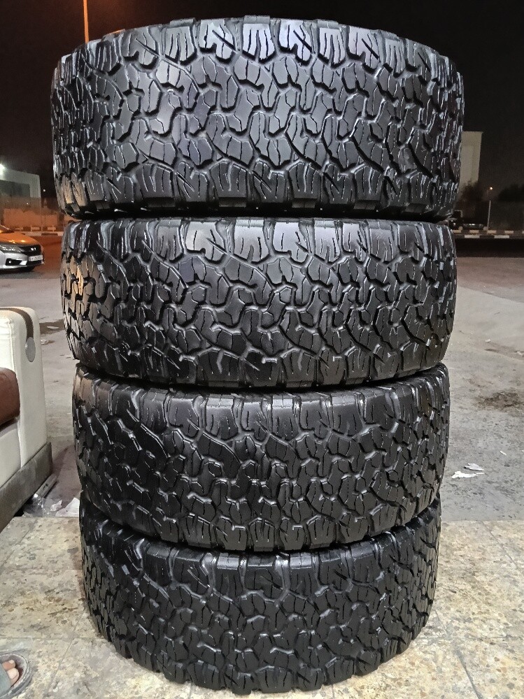 275/55/R20.Bfgoodrich brand - 2