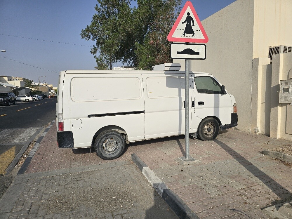 Nissan urvan refrigerator - 7