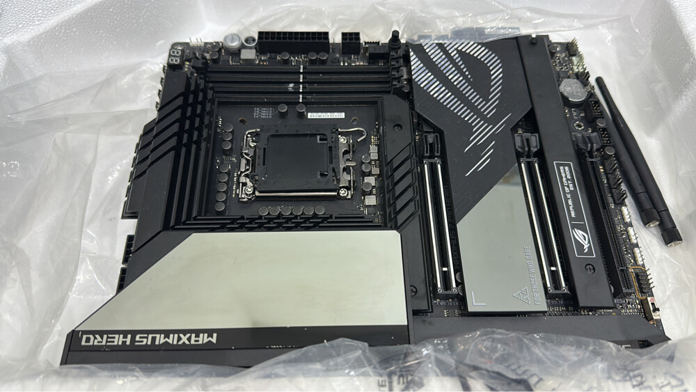 ROG Maximus Hero motherboard  - 2