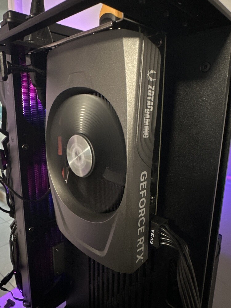 RTX 4060 8gb - 2