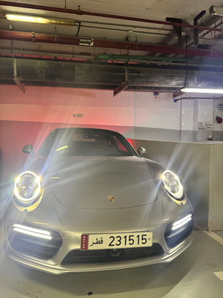Porsche 911 Turbo S - 8